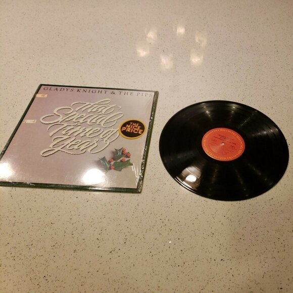 GLADYS KNIGHT & THE PIPS THAT SPECIAL TIME OF YEAR (VG+) PC-38114 VINYL RECORD - Picture 1 of 4